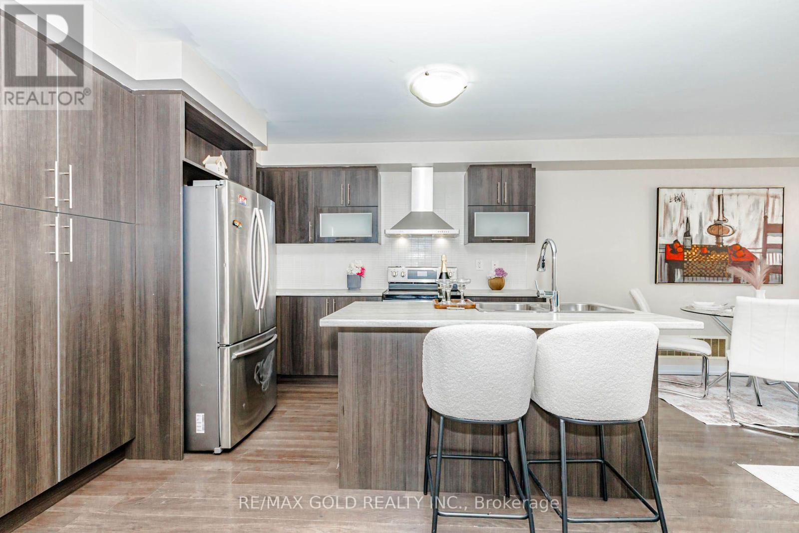22 CLINTON STREET - 6