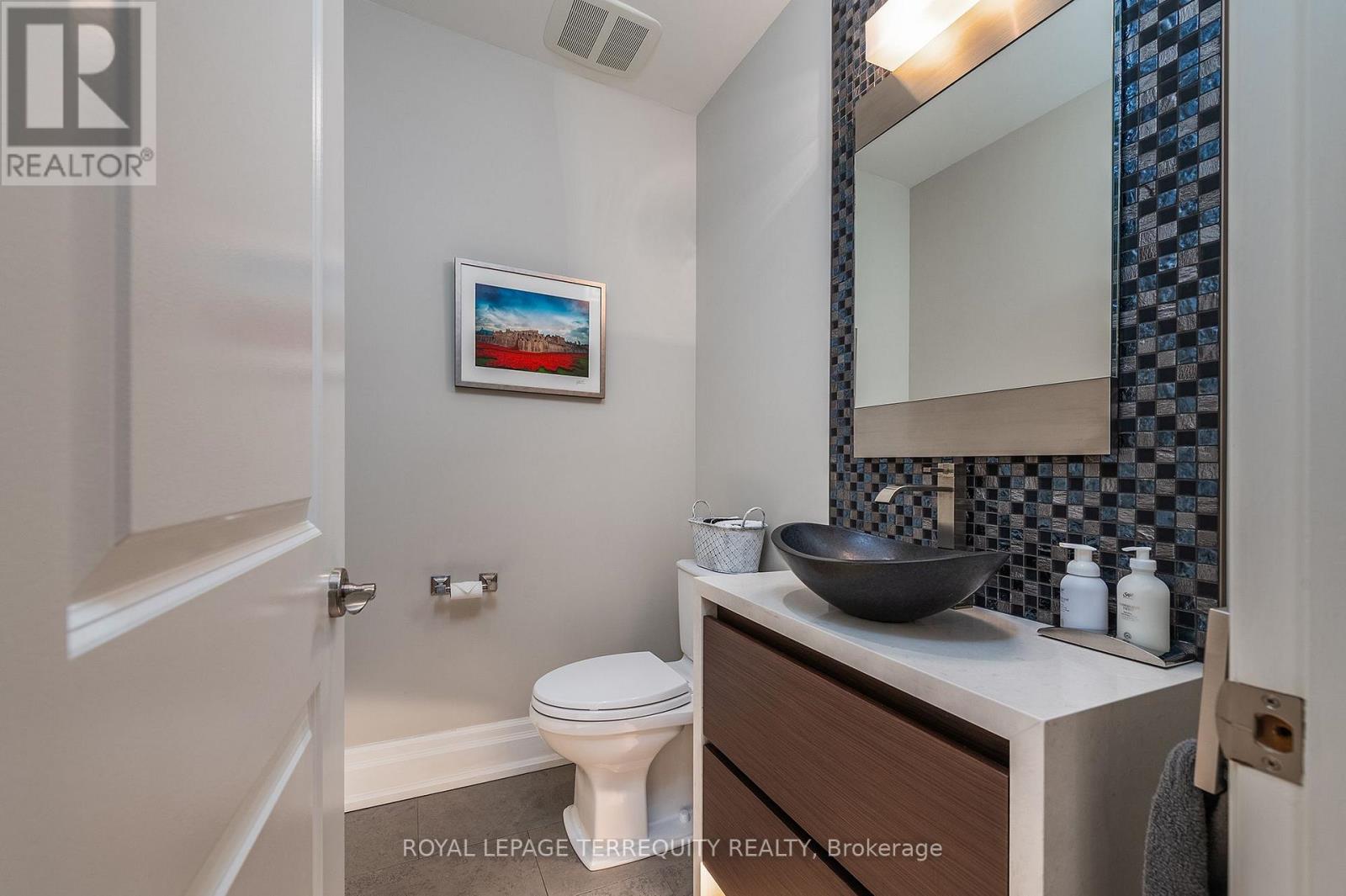 19 BANNON AVENUE - 17