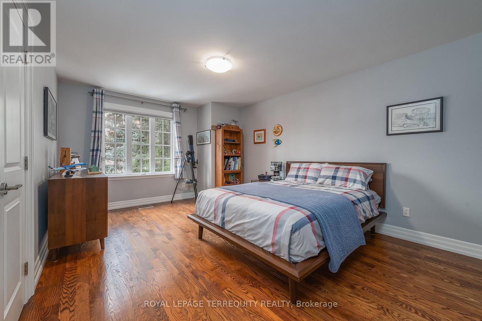 19 BANNON AVENUE - 24