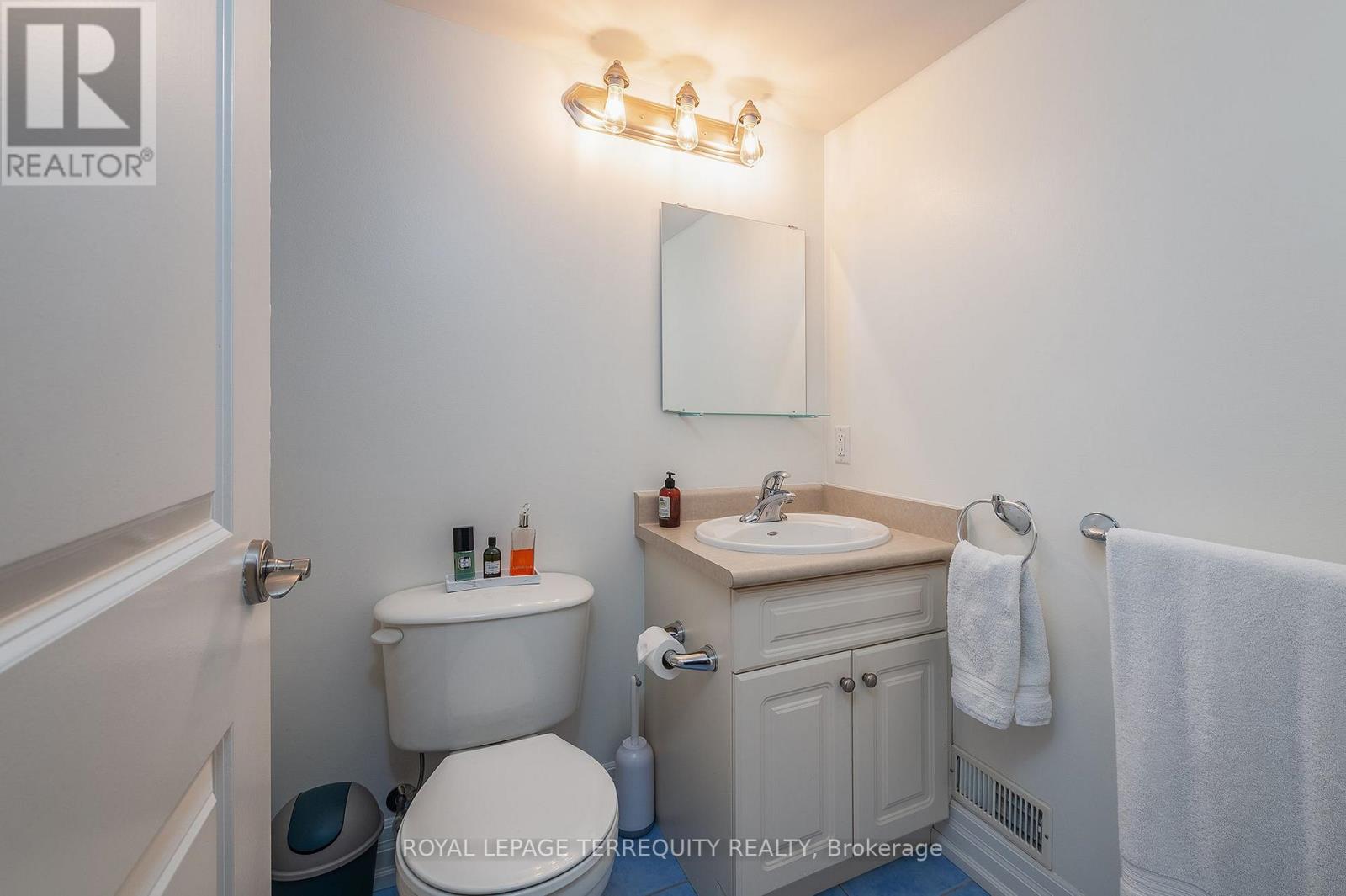 19 BANNON AVENUE - 34