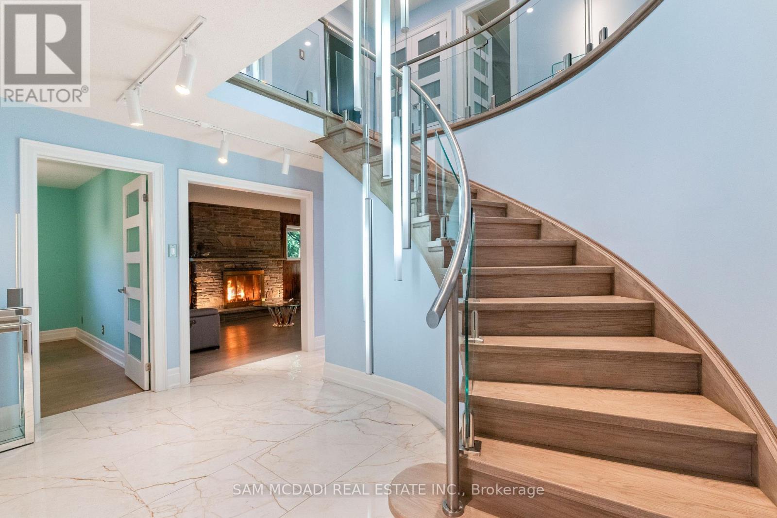 5 CANTERBURY CRESCENT - 11