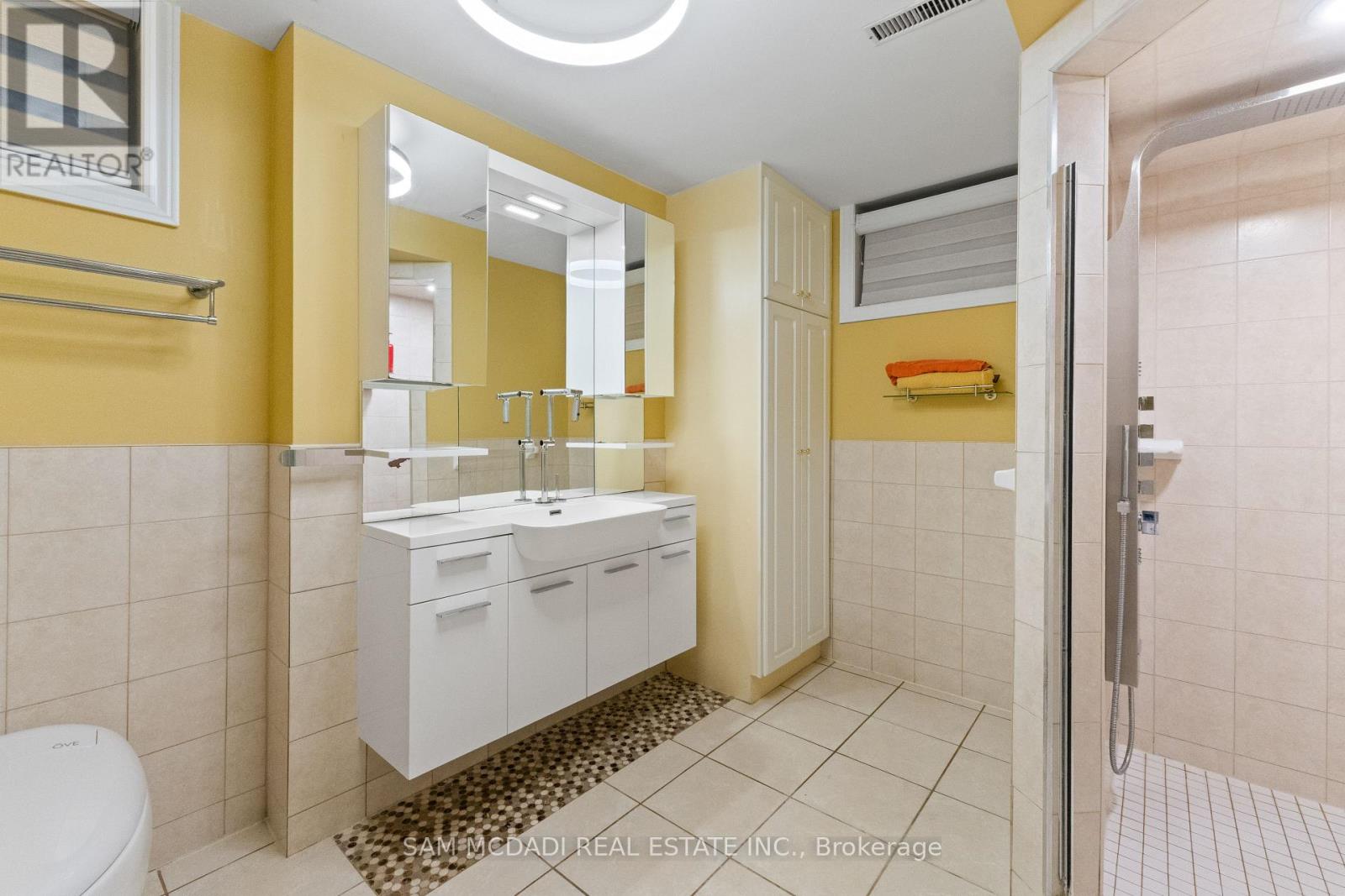 5 CANTERBURY CRESCENT - 39