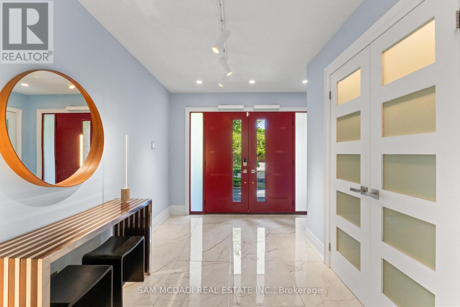 5 CANTERBURY CRESCENT - 5