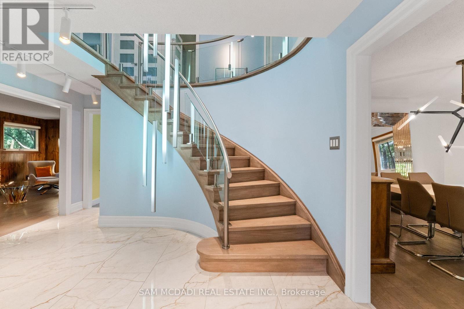 5 CANTERBURY CRESCENT - 8