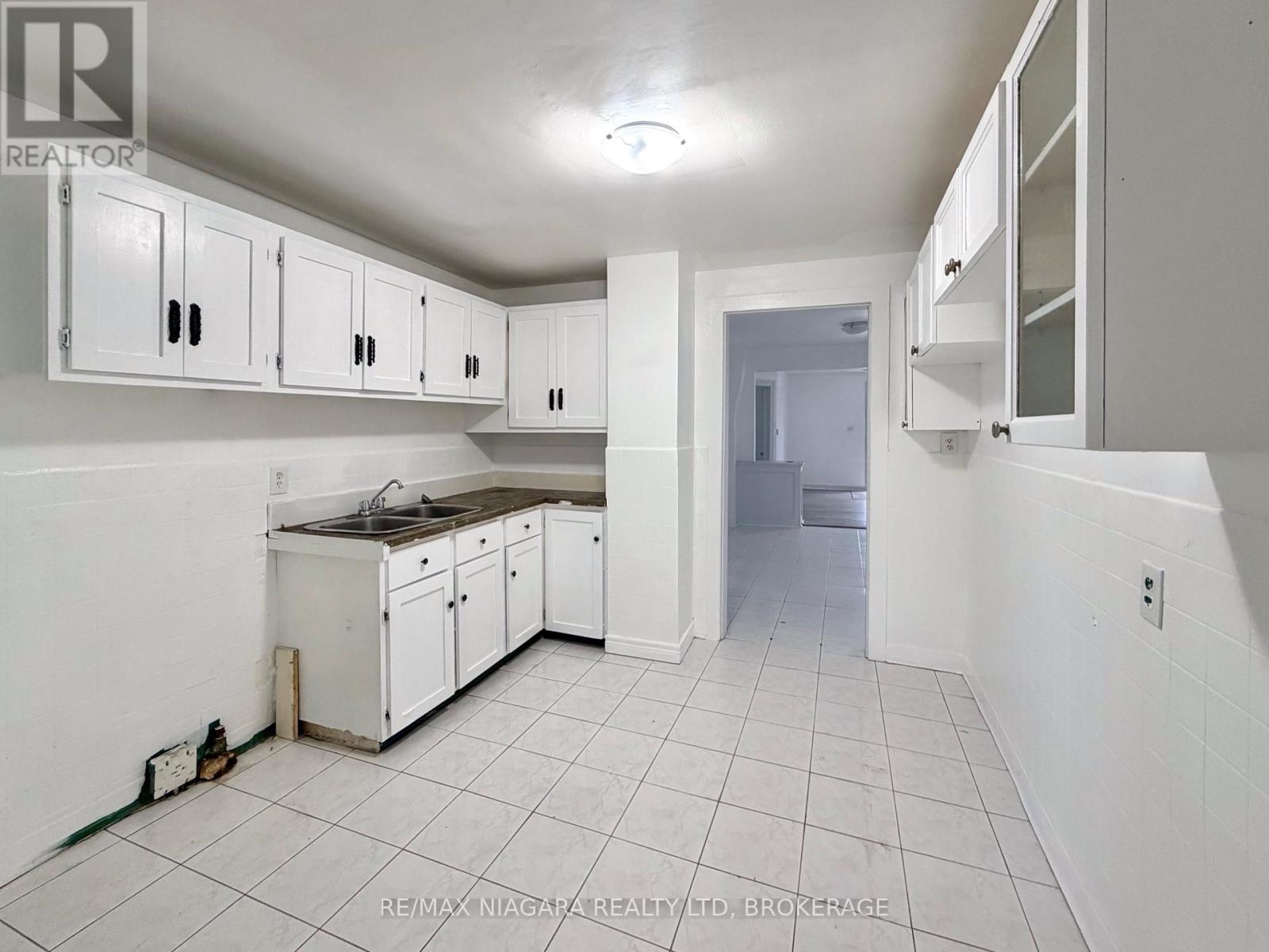 21 FIFTH STREET - 10