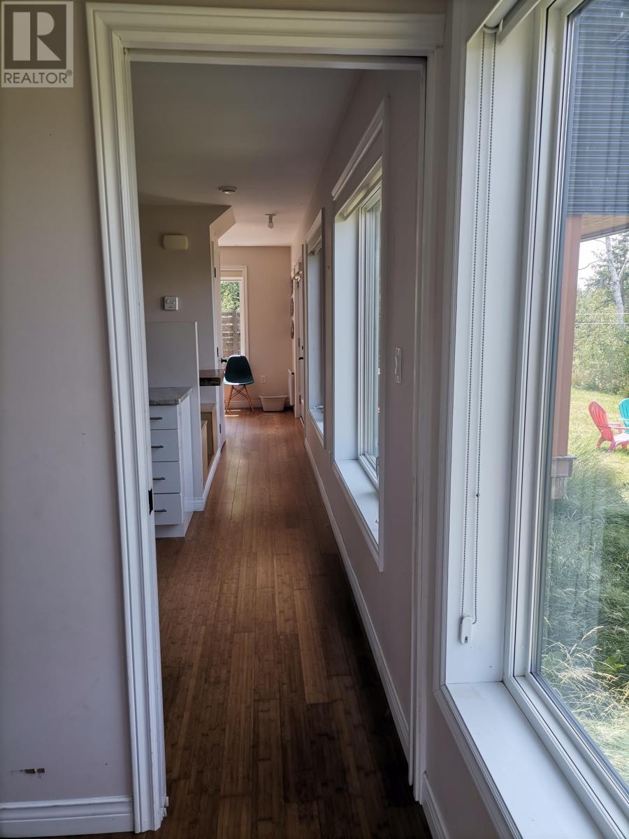 101 RIVERBANK Drive - 10