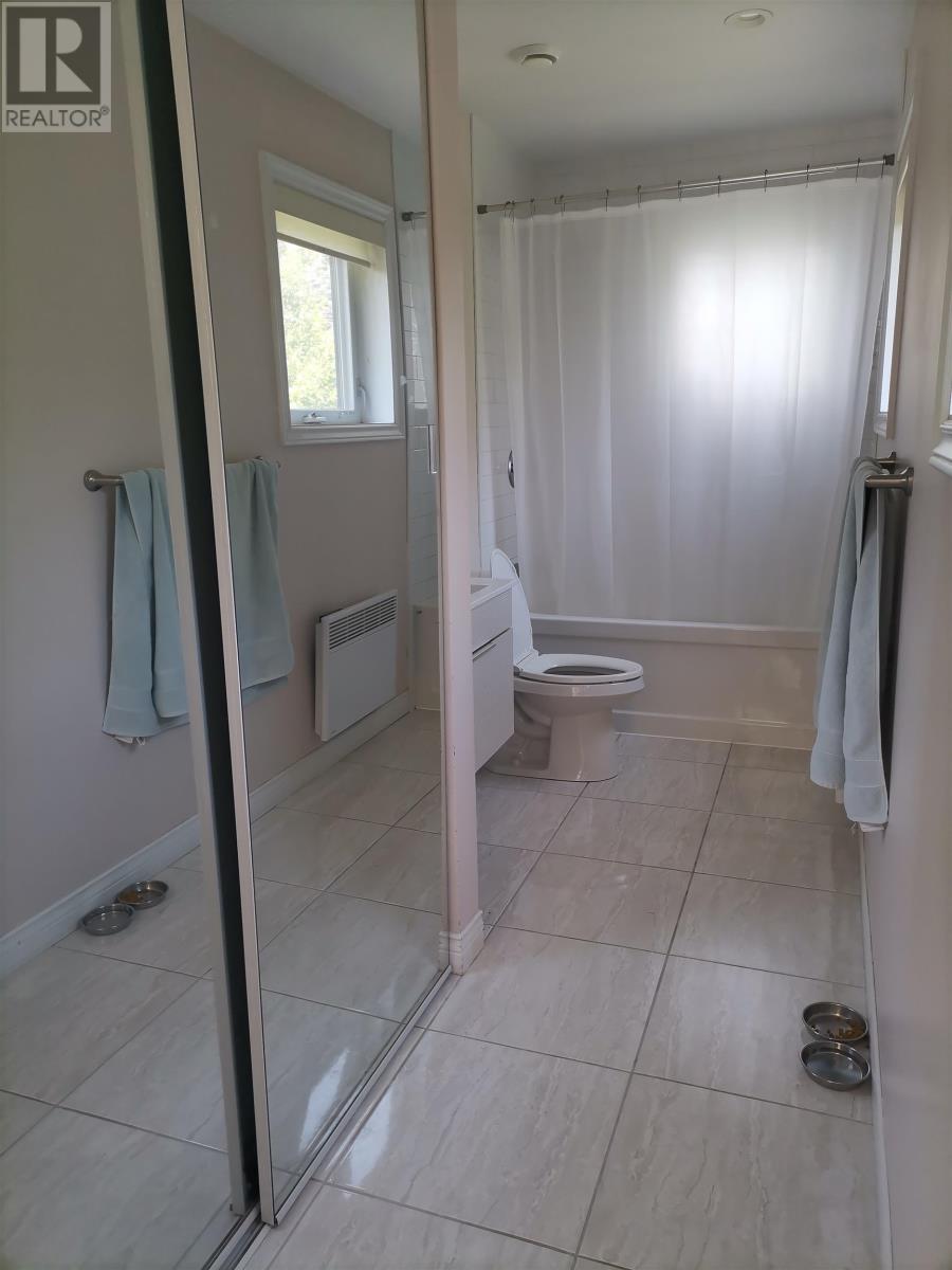 101 RIVERBANK Drive - 12