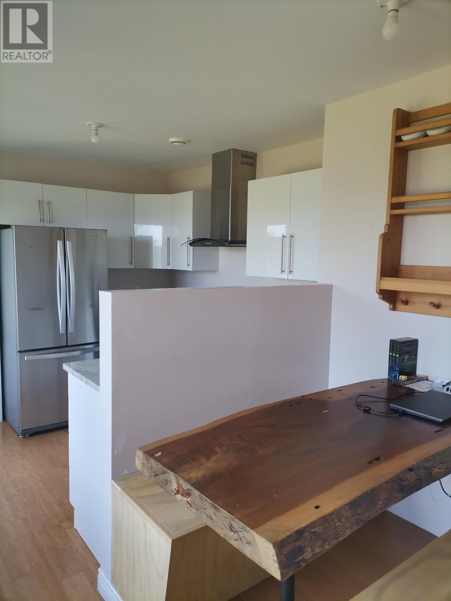 101 RIVERBANK Drive - 8