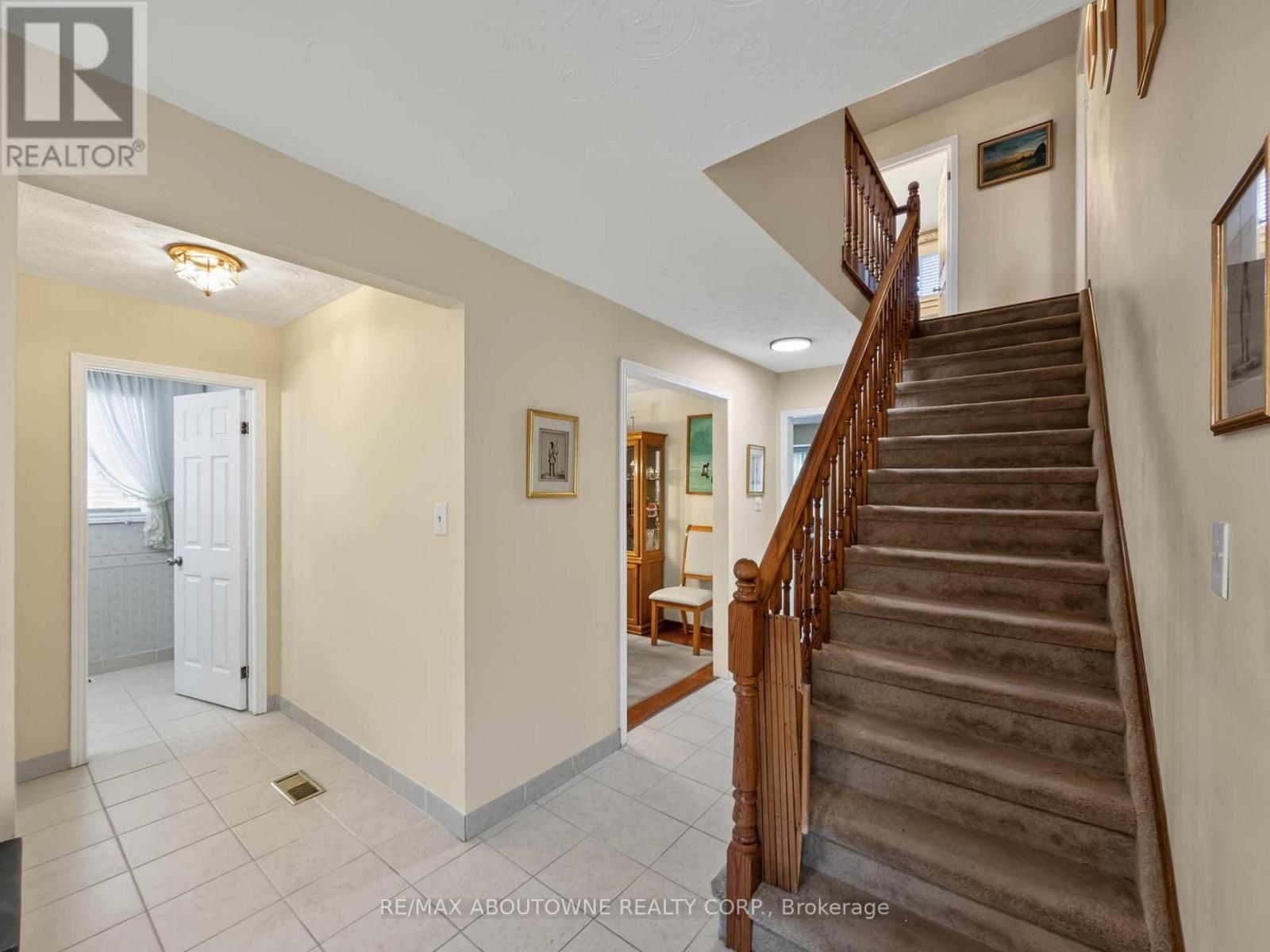 1018 UPPER SHERMAN AVENUE - 10