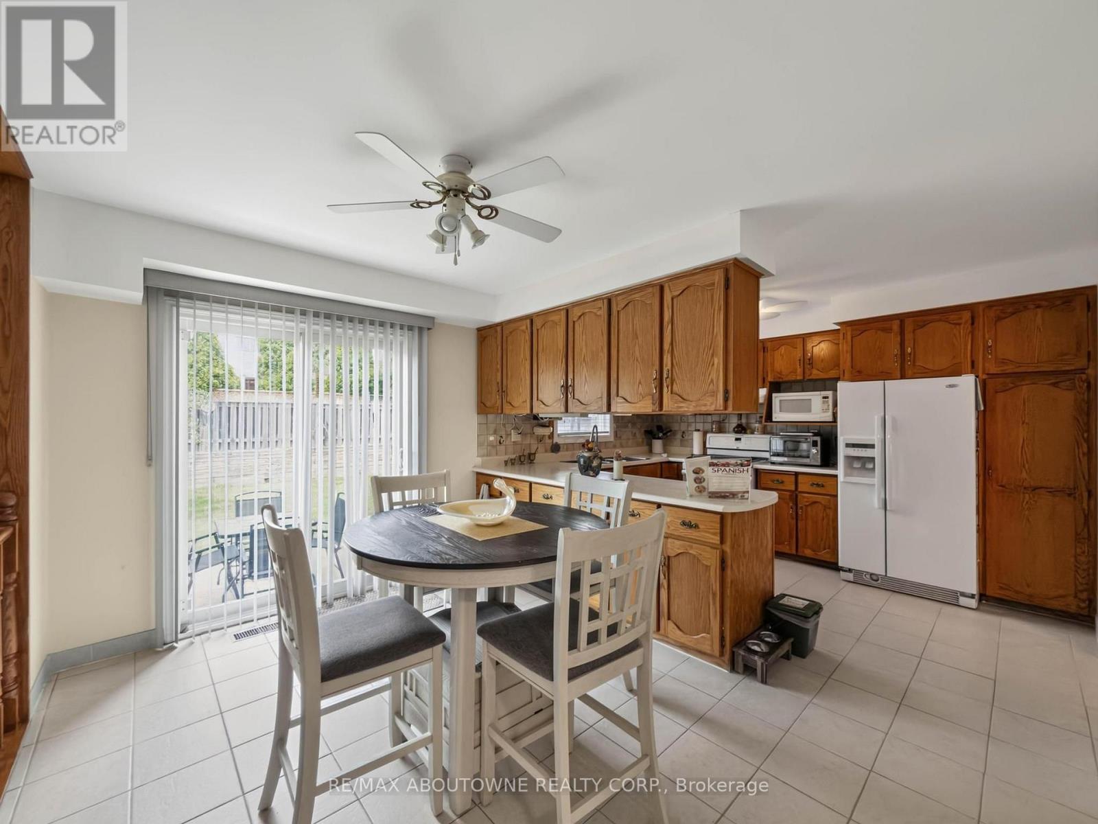 1018 UPPER SHERMAN AVENUE - 14