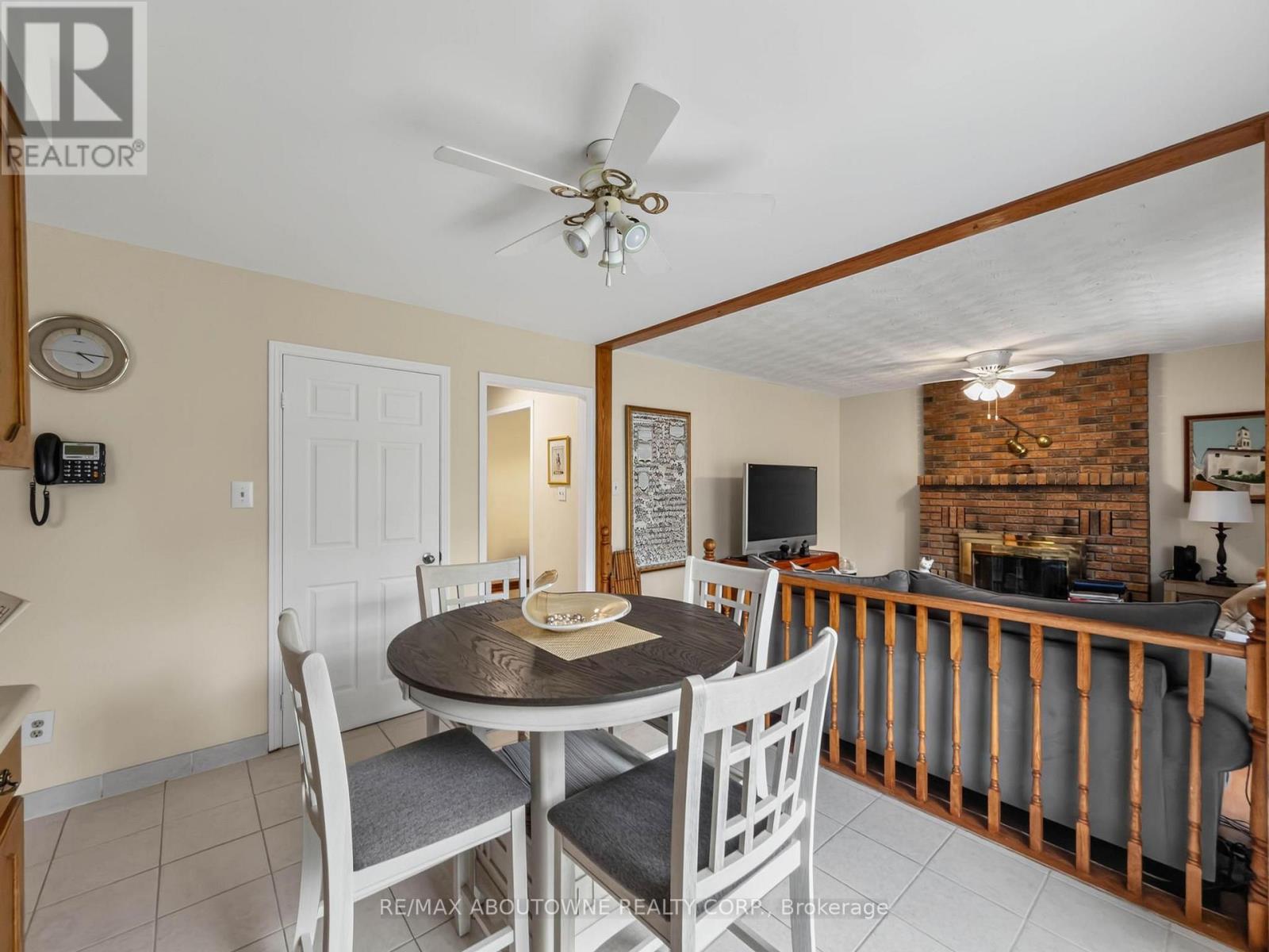 1018 UPPER SHERMAN AVENUE - 16