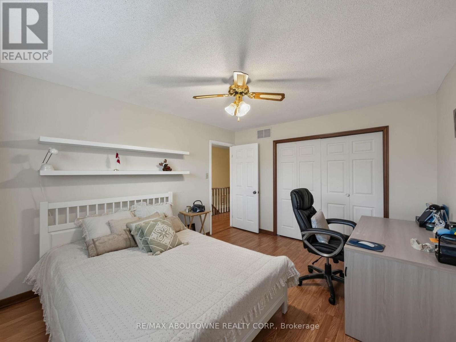 1018 UPPER SHERMAN AVENUE - 24