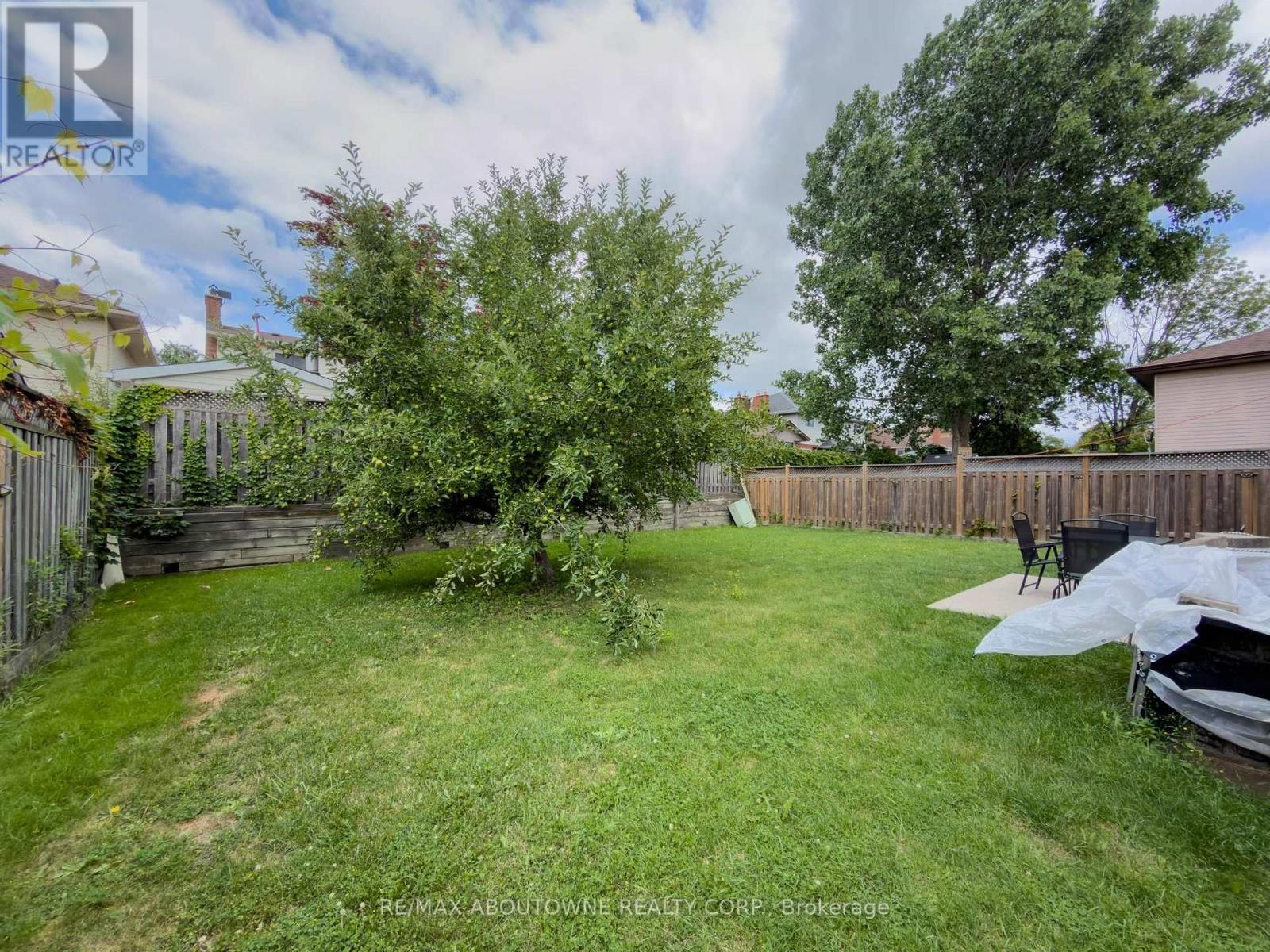 1018 UPPER SHERMAN AVENUE - 5