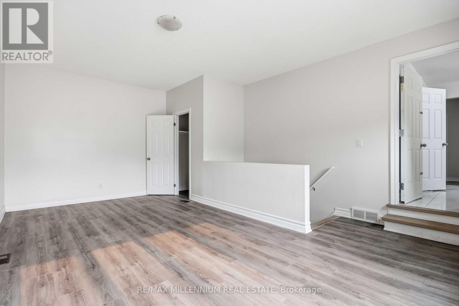 867 WELLINGTON STREET - 10