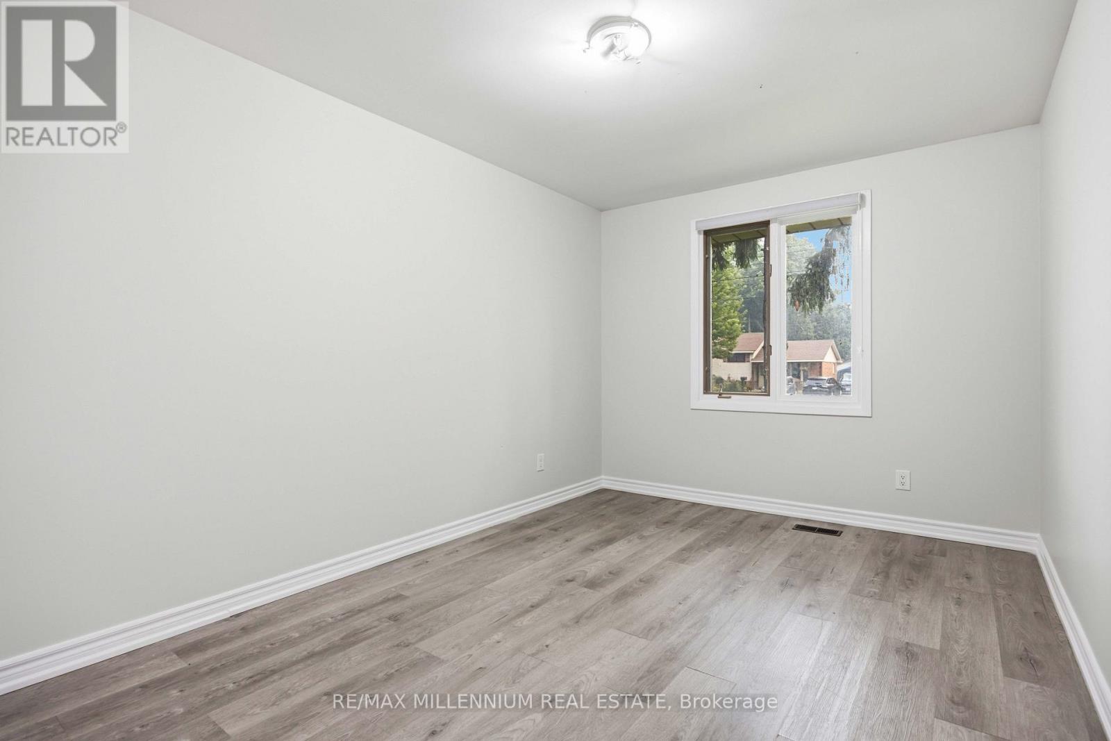 867 WELLINGTON STREET - 11