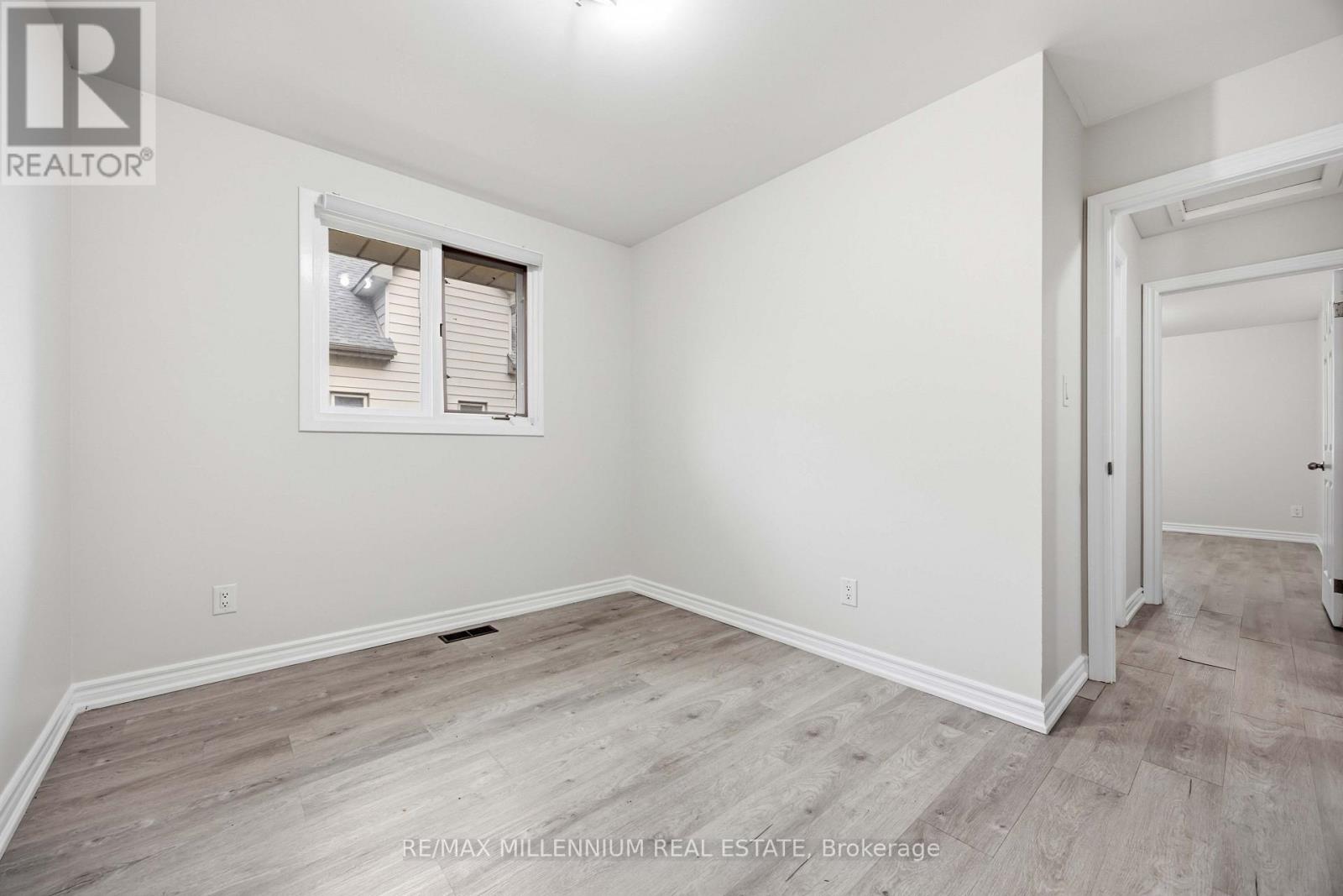 867 WELLINGTON STREET - 13
