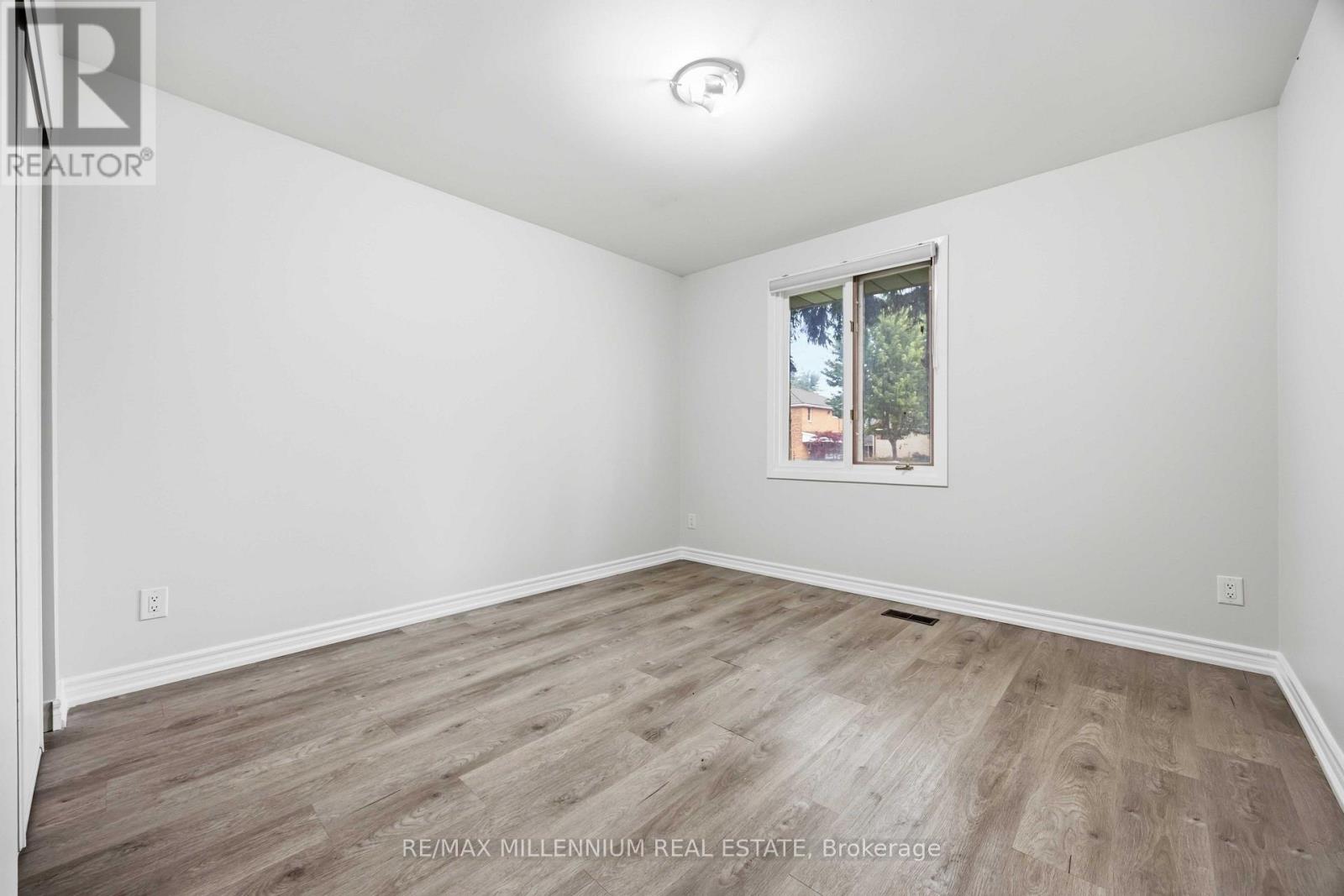 867 WELLINGTON STREET - 15