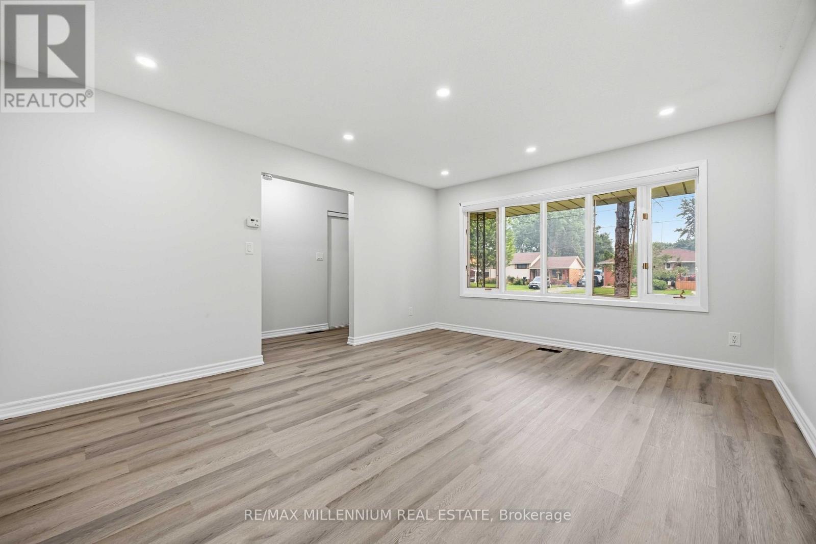 867 WELLINGTON STREET - 3