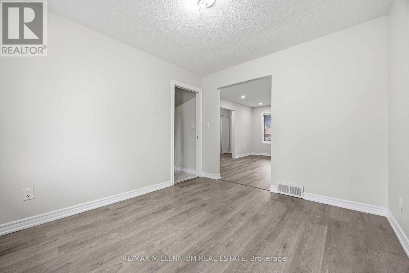 867 WELLINGTON STREET - 5