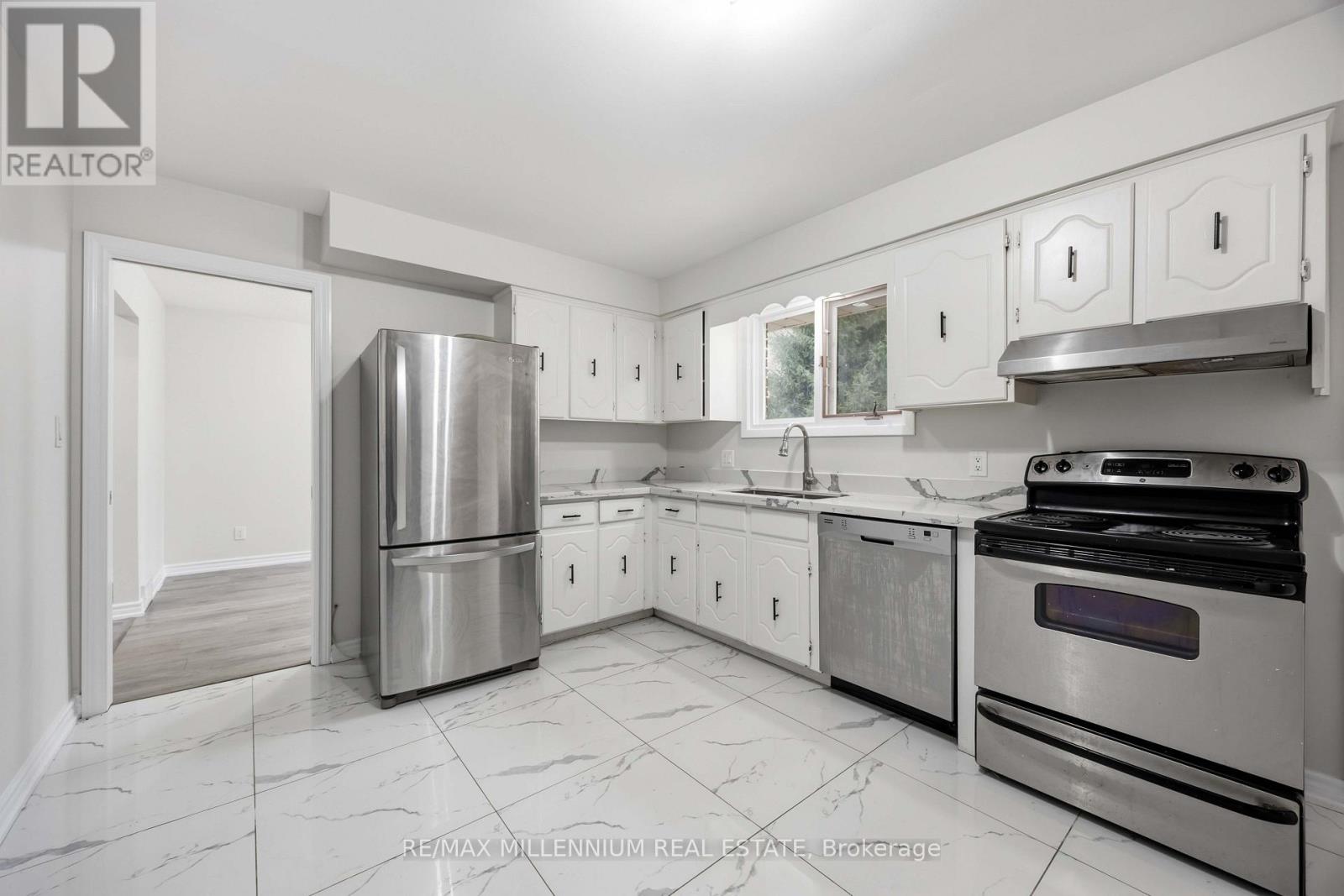 867 WELLINGTON STREET - 7