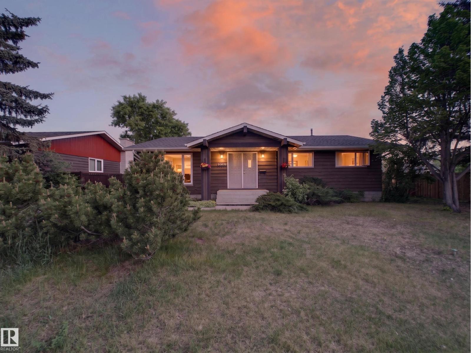 18416 90 AV NW - 1