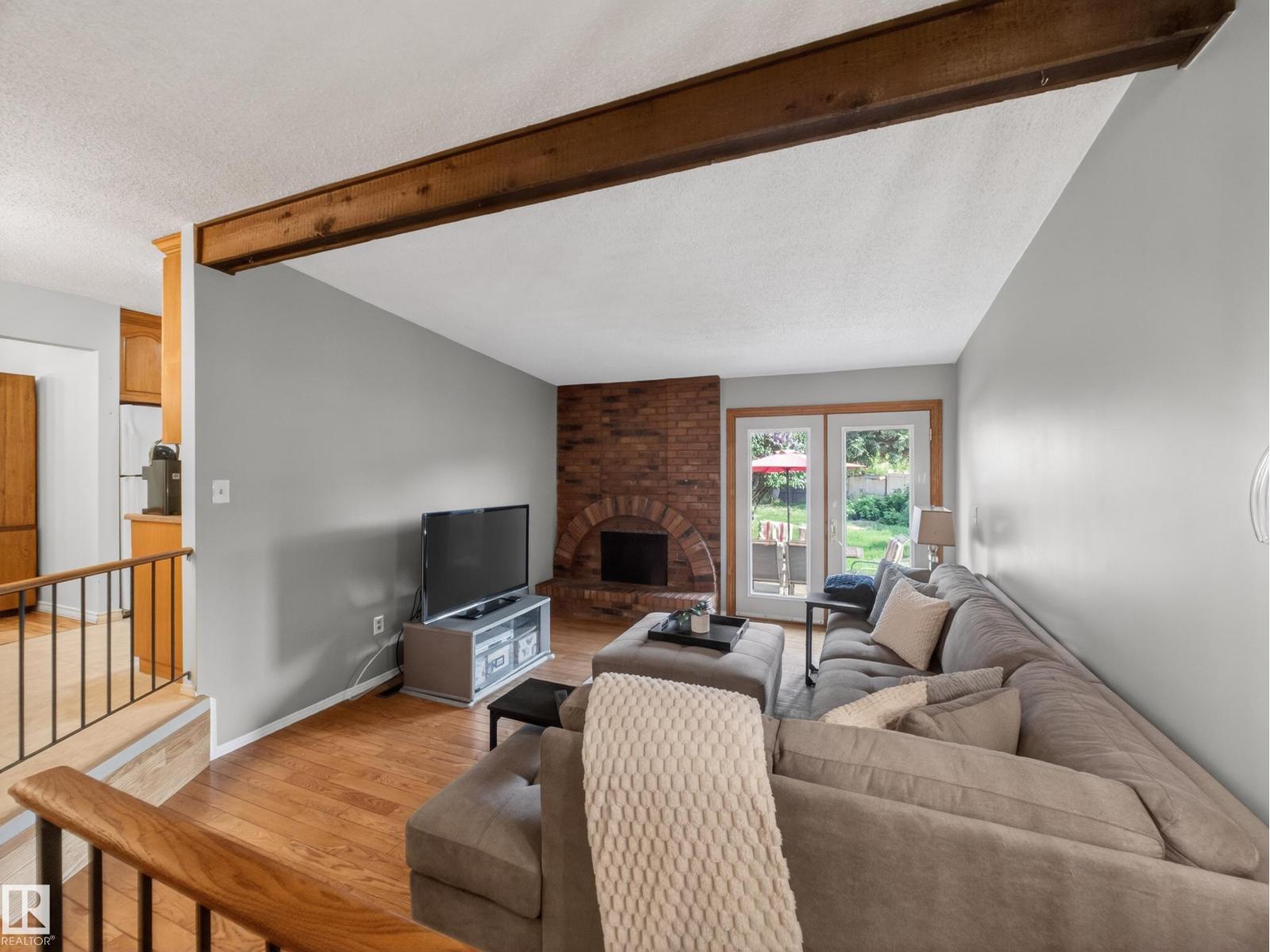 18416 90 AV NW - 19