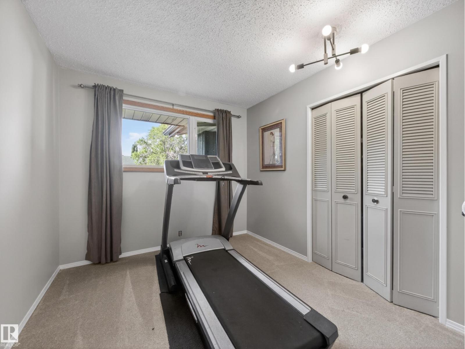 18416 90 AV NW - 35