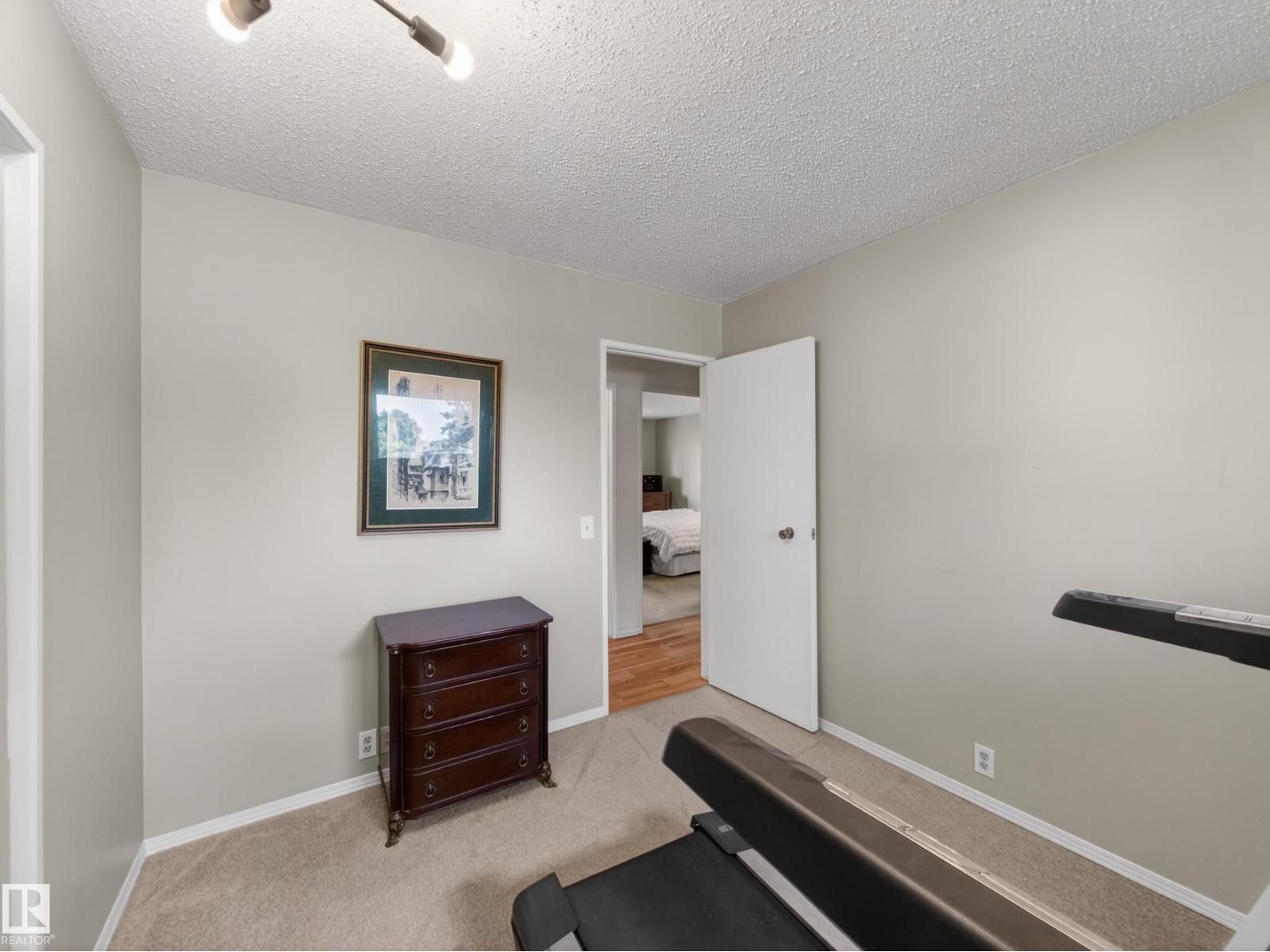 18416 90 AV NW - 36