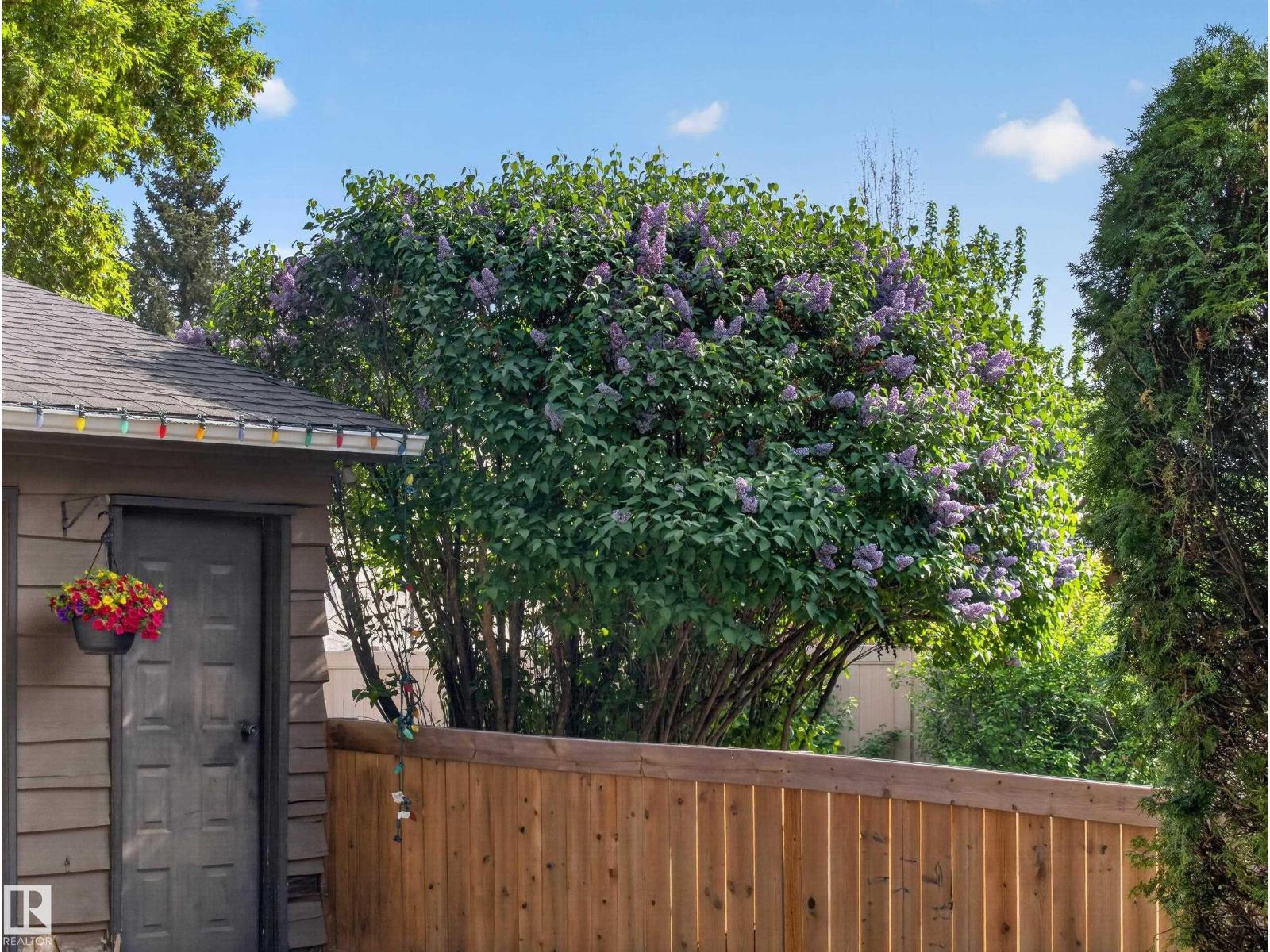 18416 90 AV NW - 49