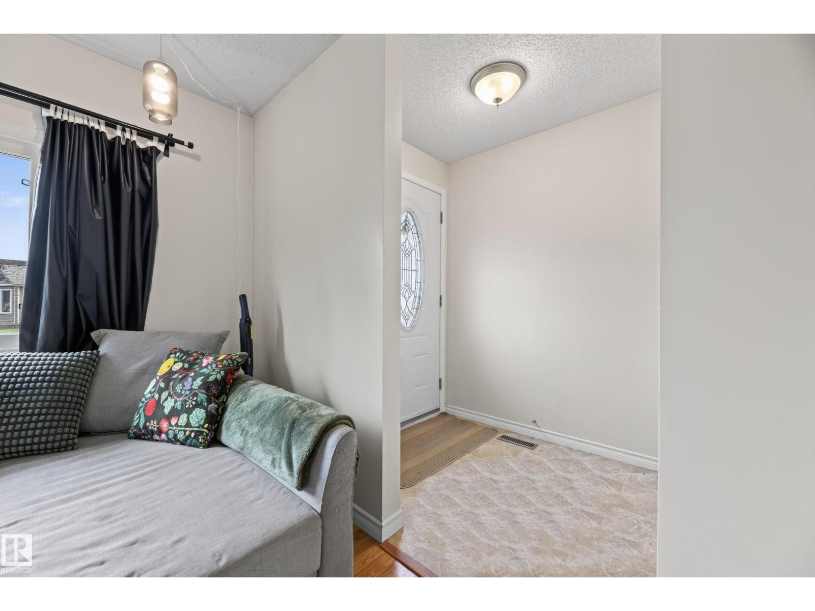 423 KIRKPATRICK CR NW - 8