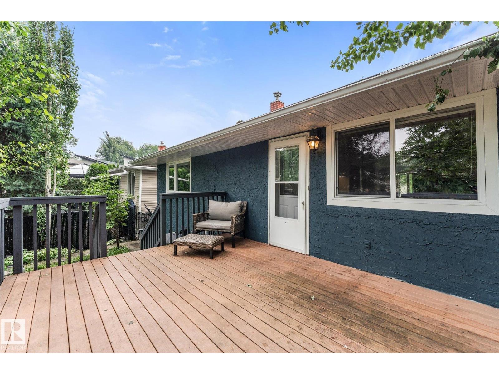 10810 54 AV NW - 41