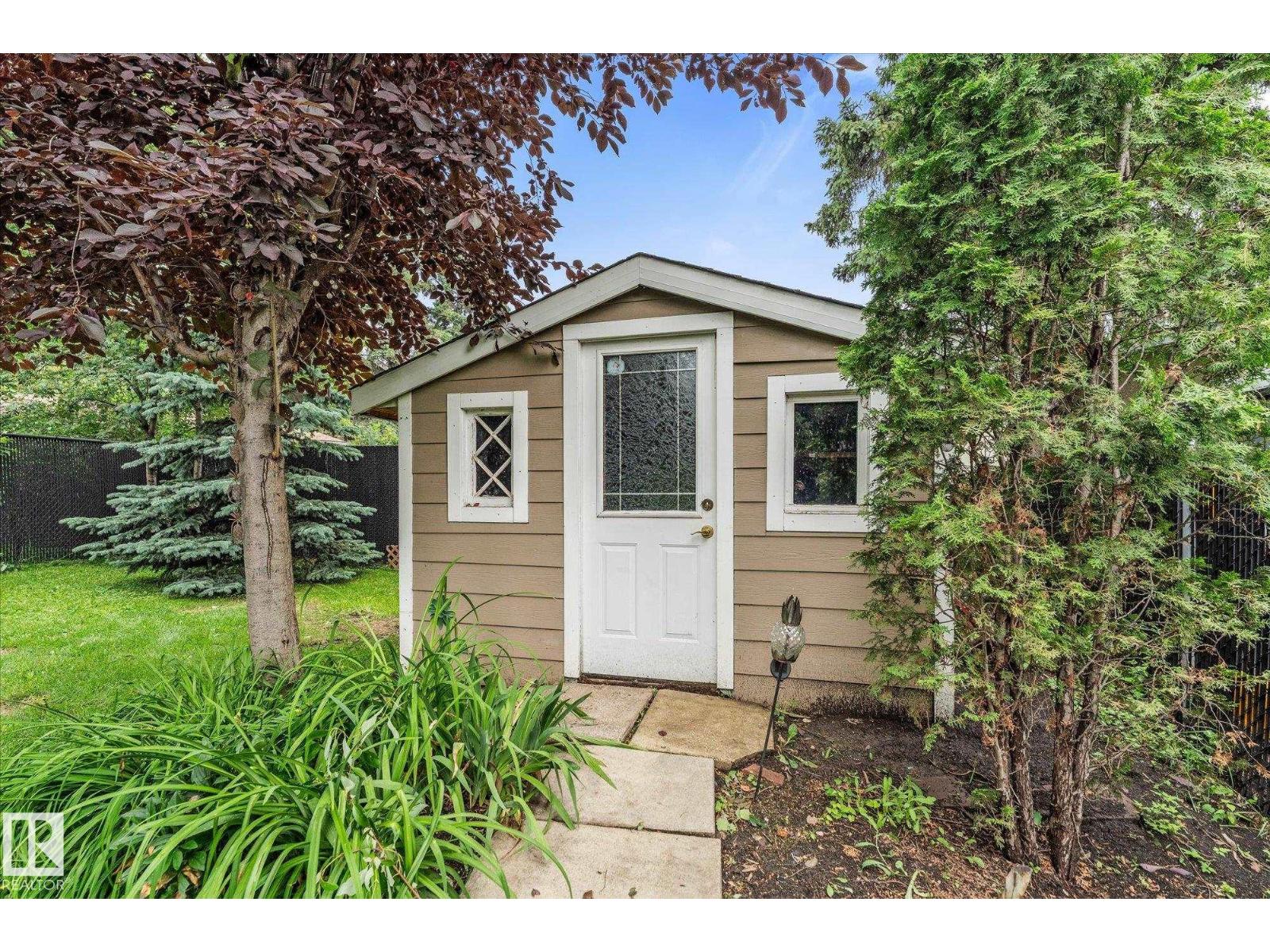 10810 54 AV NW - Image 46