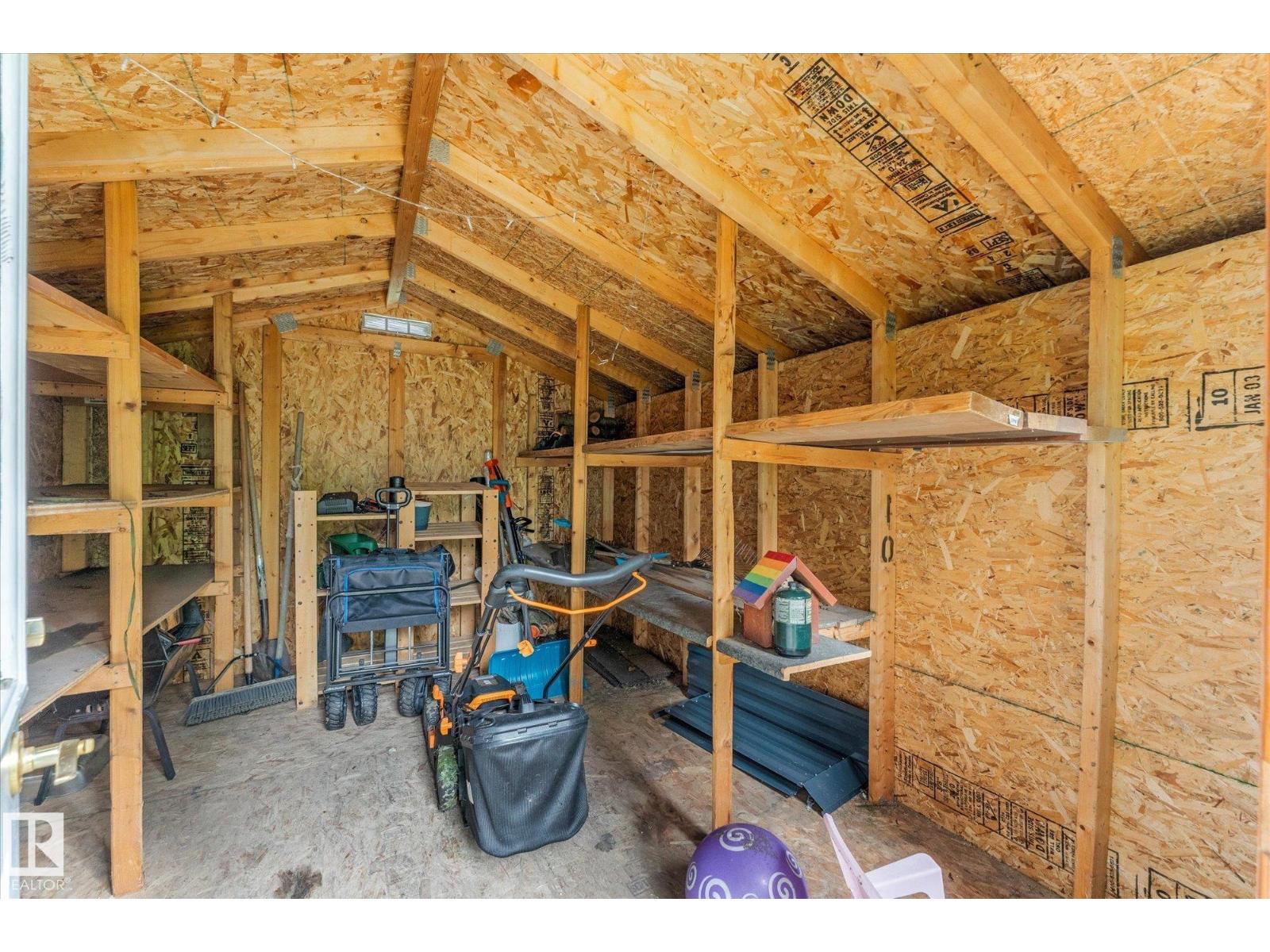 10810 54 AV NW - Image 47