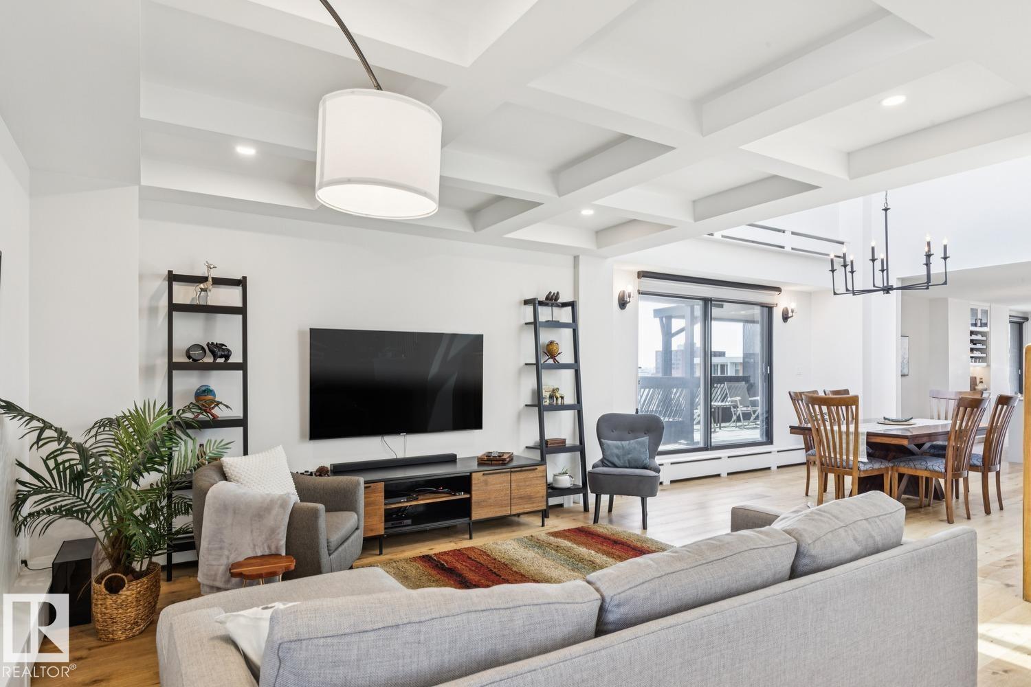 #1501 9921 104 ST NW - 19