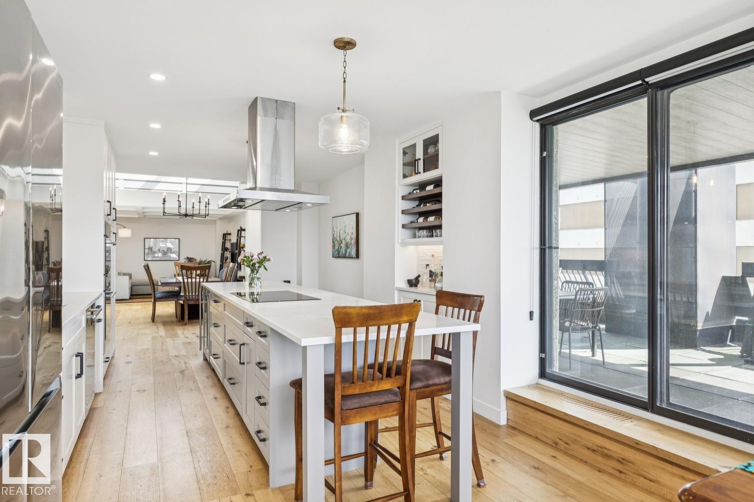 #1501 9921 104 ST NW - 28