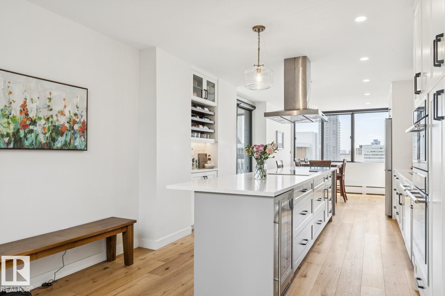 #1501 9921 104 ST NW - 27