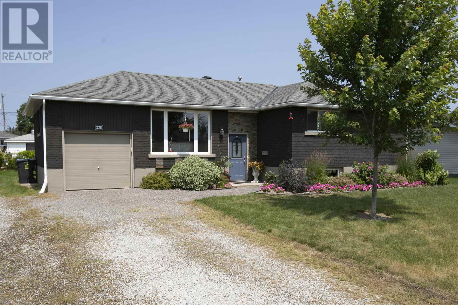 320 Sydenham RD - 1