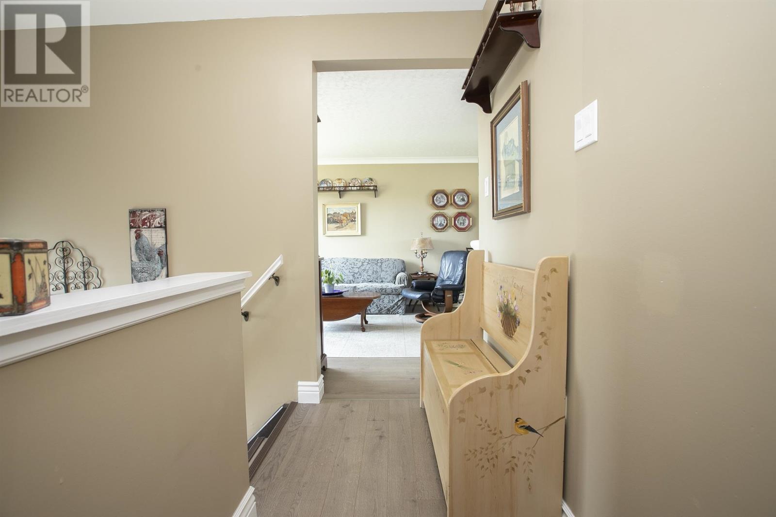 320 Sydenham RD - 17