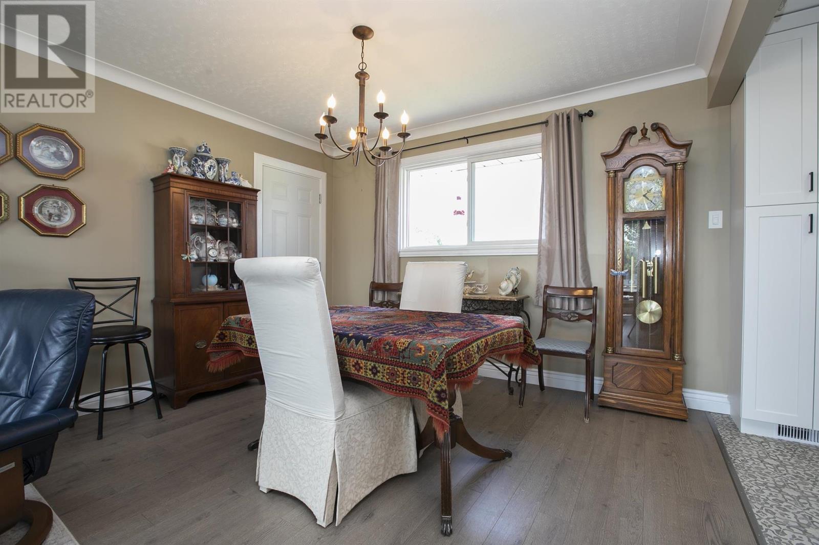 320 Sydenham RD - 22