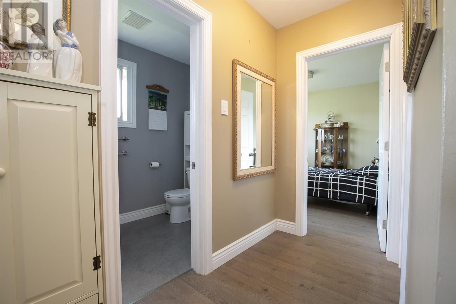 320 Sydenham RD - 31