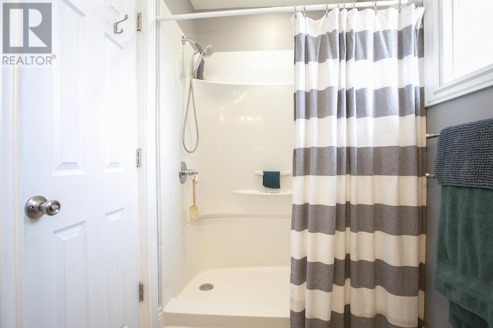 320 Sydenham RD - 39