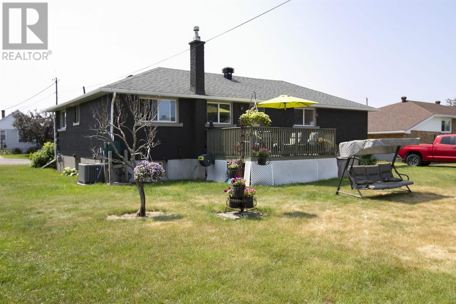 320 Sydenham RD - 6