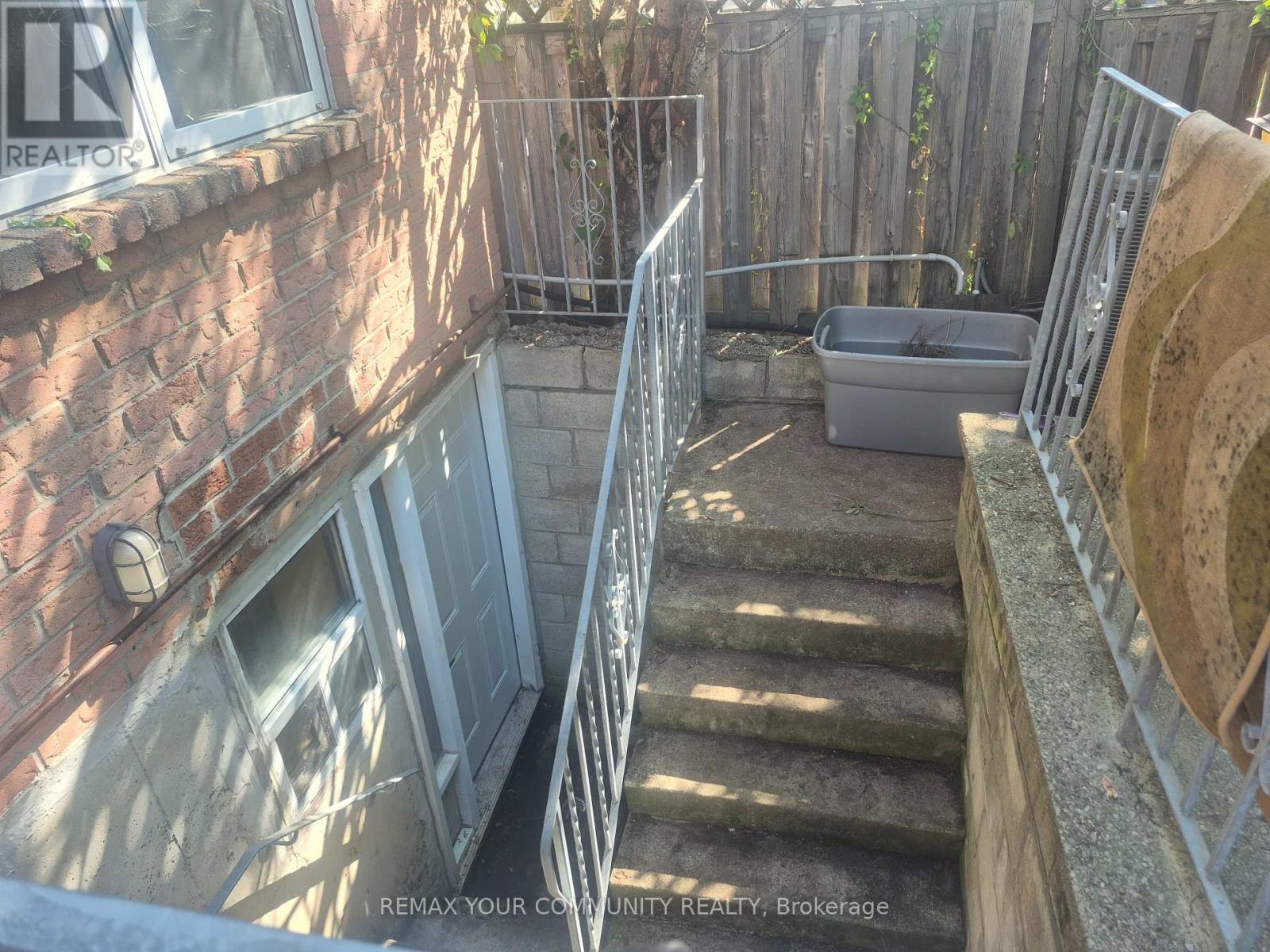 79 WESTHAMPTON DRIVE - 29