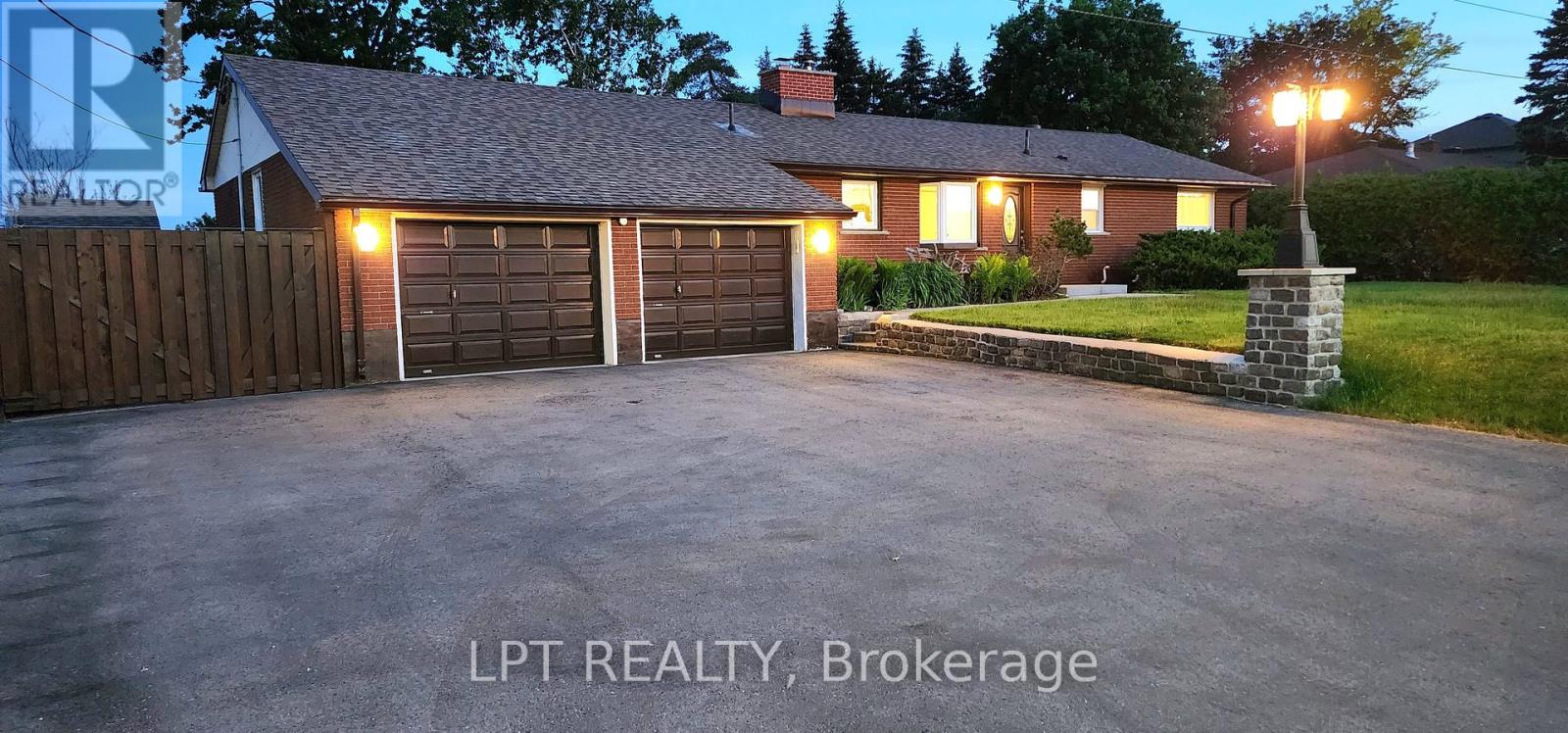 585 MAPLEVIEW DRIVE E - Image 39