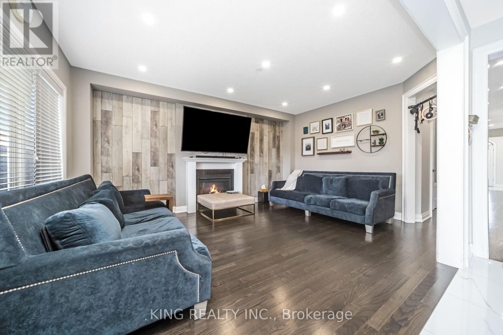 11 MALPASS STREET - 8