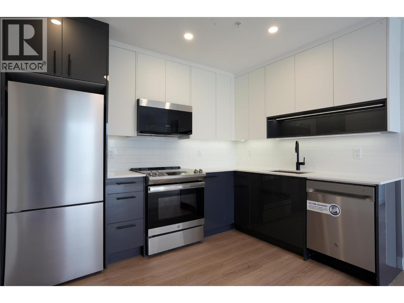 418 1380 Pridham Avenue, Kelowna