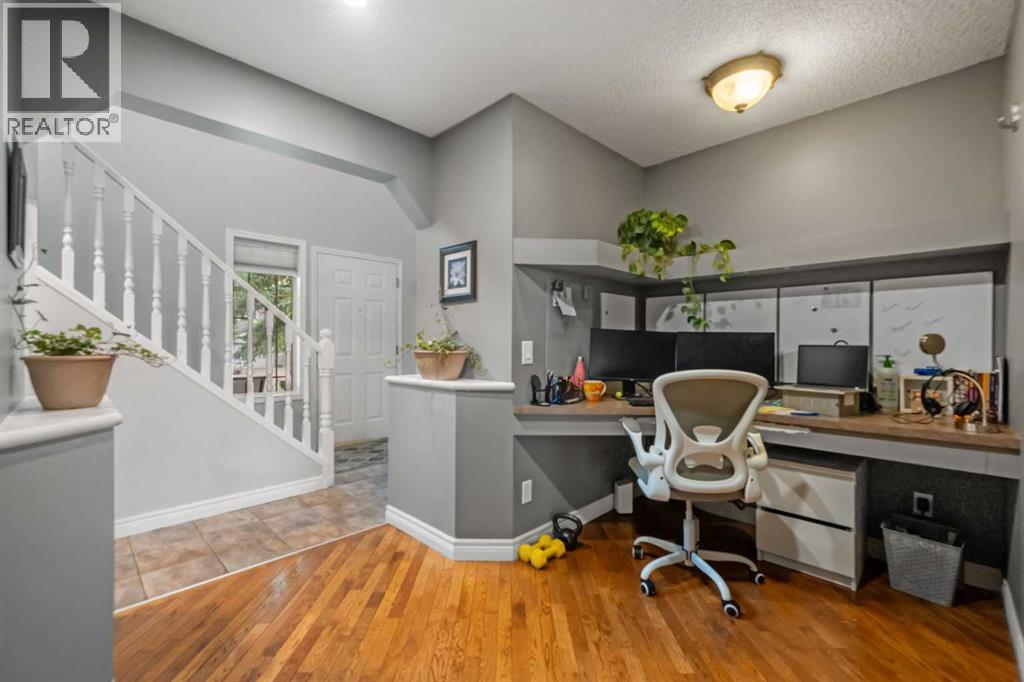 163 West Lakeview Passage - 3