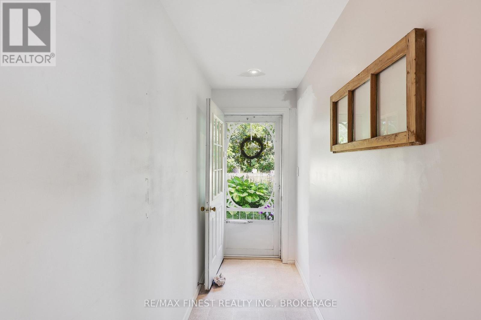 1050 ANKER LANE - Image 23