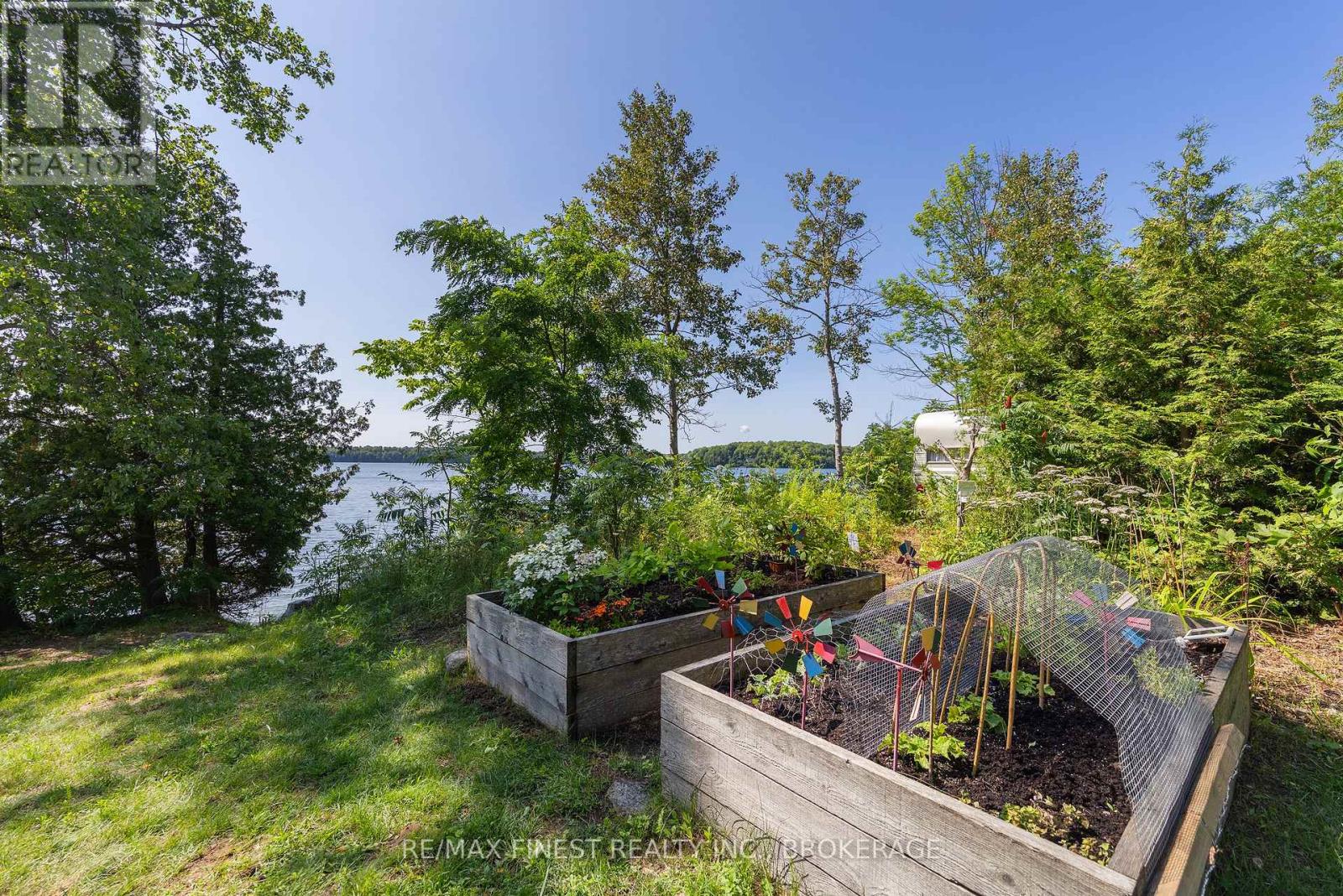 1050 ANKER LANE - Image 44