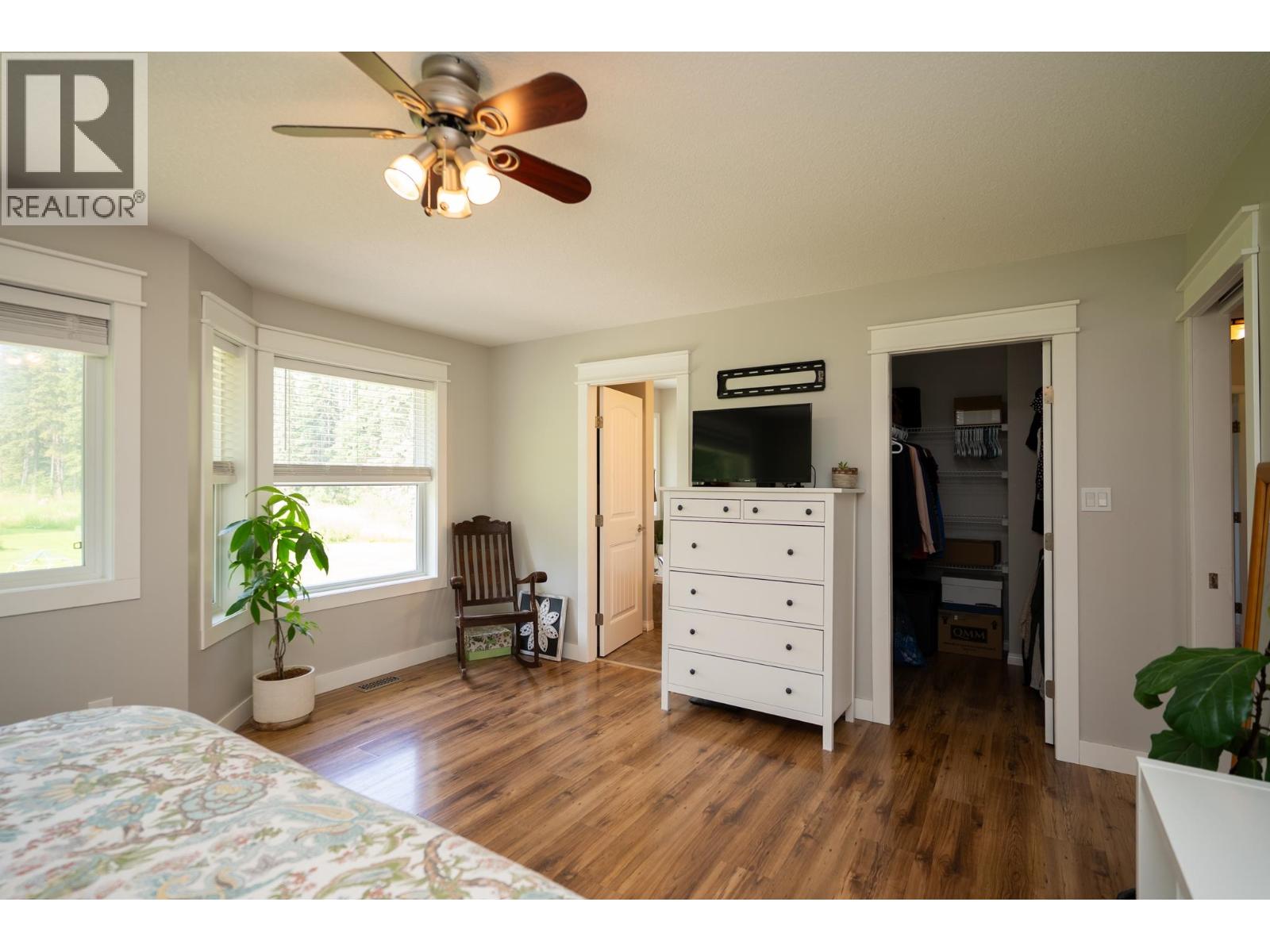 9611 N KELLY ROAD - 22